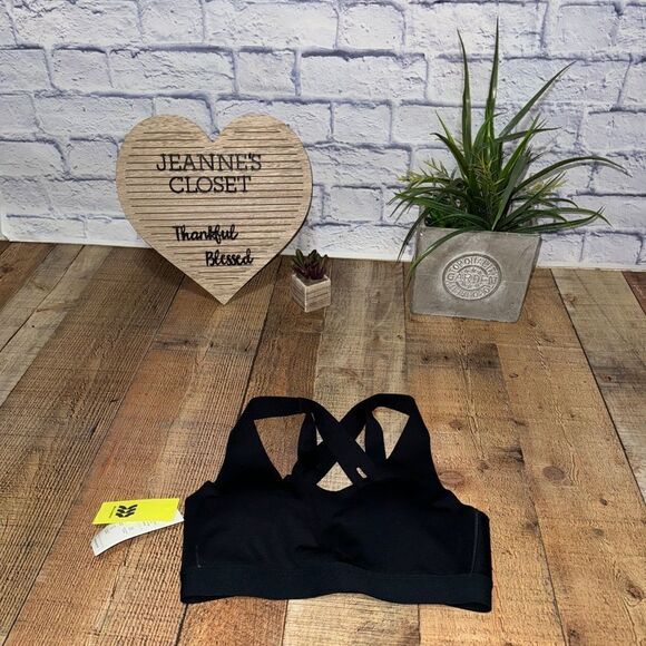 All in Motion Women's small Support Black Strappy Back Bonded Bra NWT - Picture 2 of 8